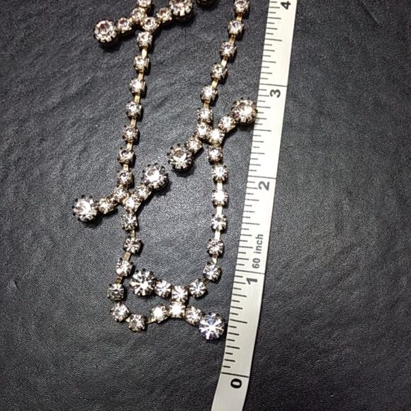 Long silver tone rhinestone necklace - Picture 5 of 8
